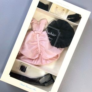 BLUSH BECOMES HER Barbie Fashion MIB